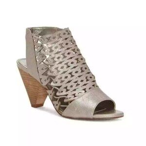 Vince Camuto Sandy‎ Stacked Heel Leather Caged Emberla Sandals 9M US